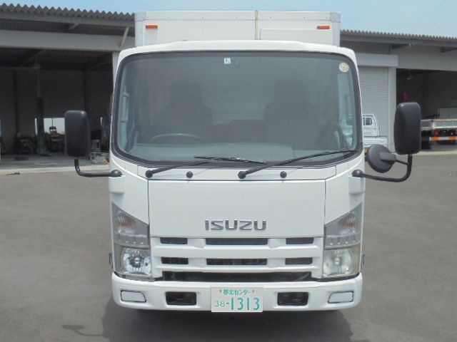 ISUZU ELF 2009