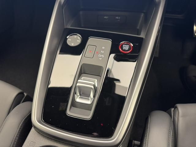 AUDI AUDI RS3 Sedan 2023