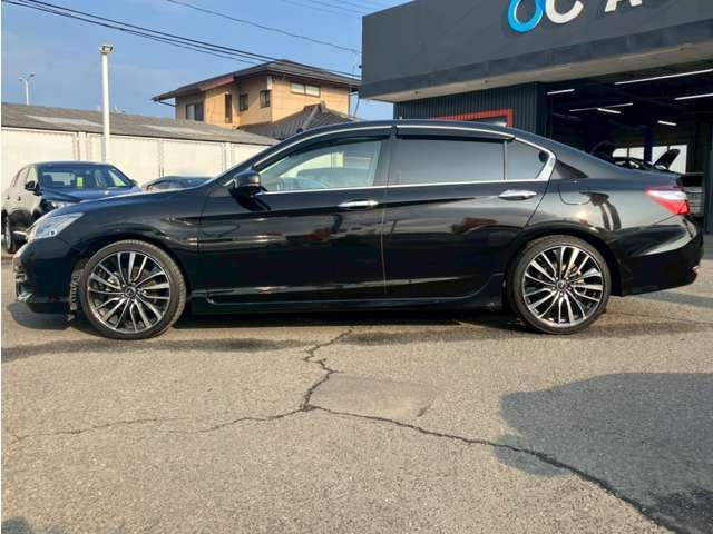 HONDA ACCORD HYBRID 2017