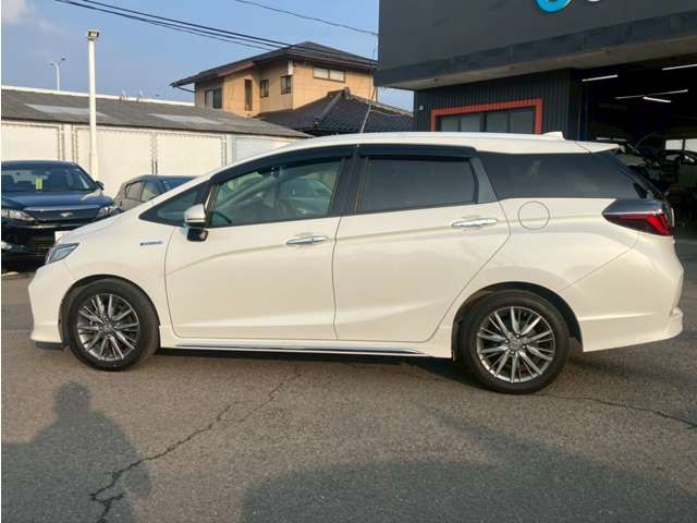 HONDA SHUTTLE HYBRID 2020