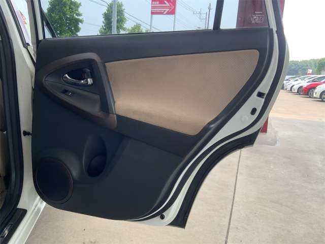 TOYOTA VANGUARD 4WD 2011