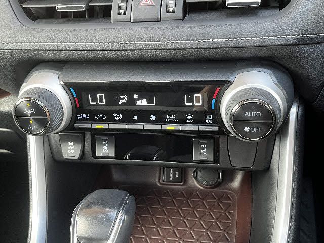 TOYOTA RAV4 4WD 2021