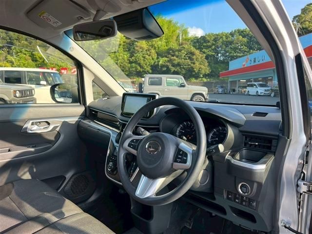 DAIHATSU MOVE CUSTOM 2017