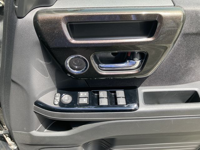 HONDA N BOX CUSTOM 2018