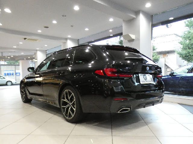 BMW BMW 5series TOURING 2022