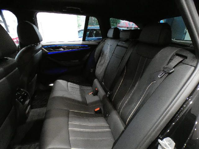 BMW BMW 5series TOURING 2022