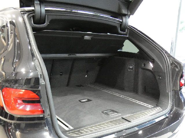 BMW BMW 5series TOURING 2022