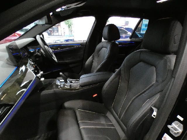 BMW BMW 5series TOURING 2022