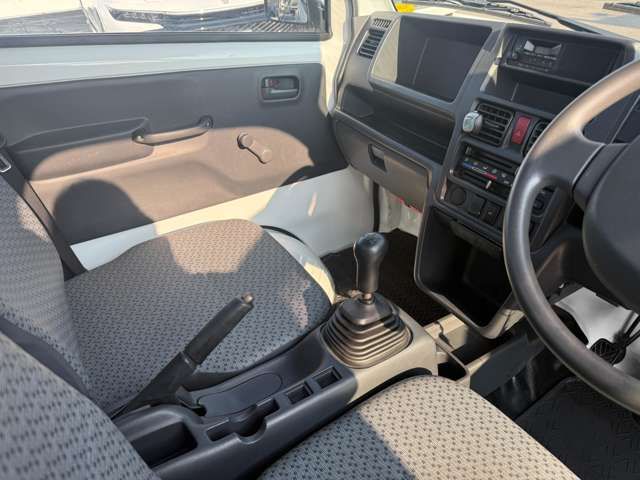 SUZUKI CARRY truck 4WD 2014