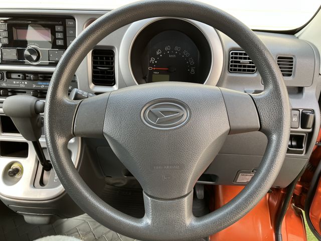 DAIHATSU HIJET CARGO 2015