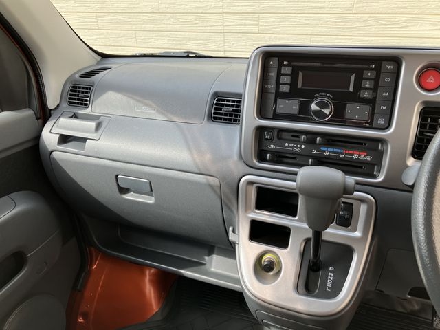 DAIHATSU HIJET CARGO 2015