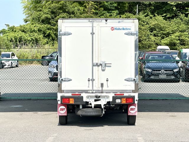 DAIHATSU HIJET truck 2023