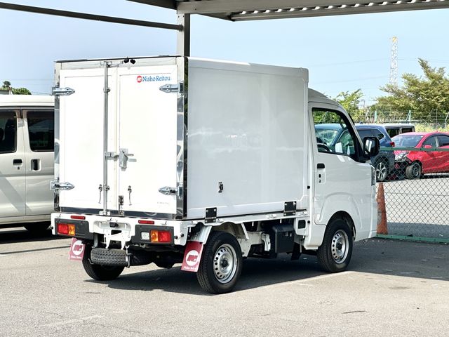 DAIHATSU HIJET truck 2023