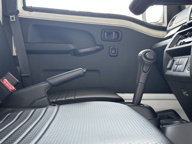 DAIHATSU HIJET truck 2023