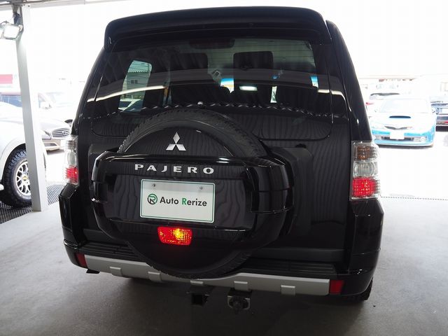 MITSUBISHI PAJERO wagon 2011