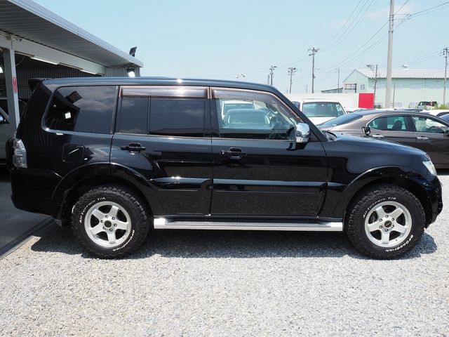 MITSUBISHI PAJERO wagon 2011