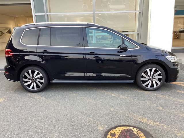 VOLKSWAGEN VOLKSWAGEN GOLF TOURAN 2025