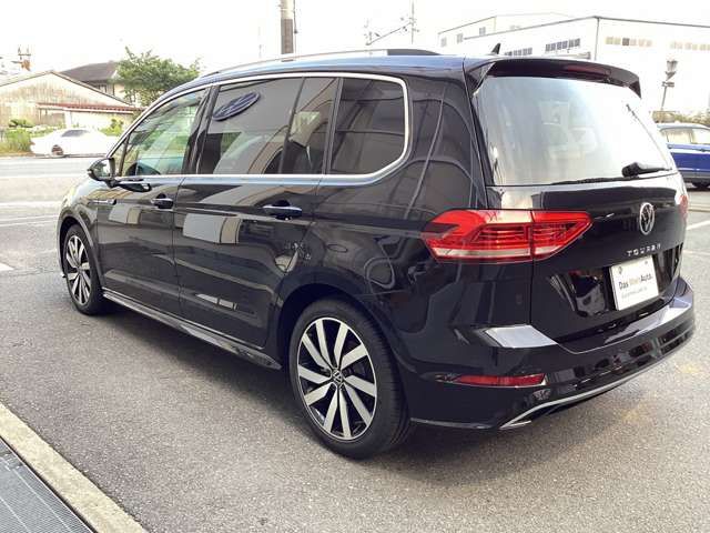 VOLKSWAGEN VOLKSWAGEN GOLF TOURAN 2025