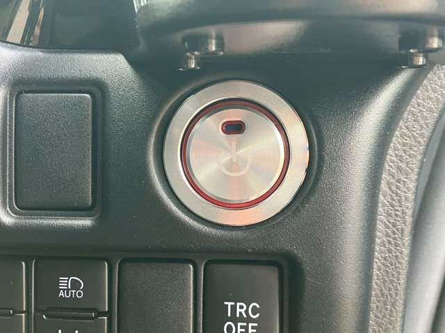 TOYOTA VOXY HYBRID 2020