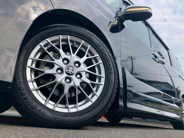 TOYOTA VOXY HYBRID 2020