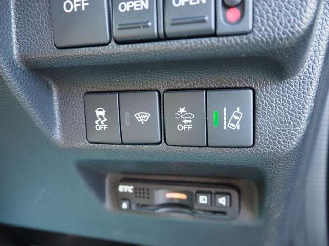 HONDA FREED HYBRID 4WD 2016