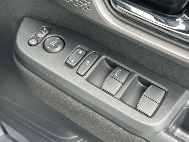 HONDA N BOX CUSTOM 2025