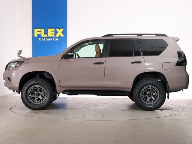 TOYOTA LANDCRUISER PRADO 2018