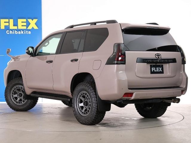 TOYOTA LANDCRUISER PRADO 2018