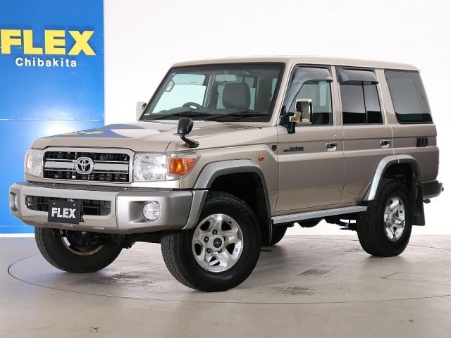 TOYOTA LANDCRUISER van 2015