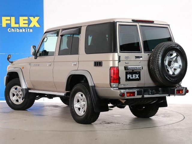 TOYOTA LANDCRUISER van 2015