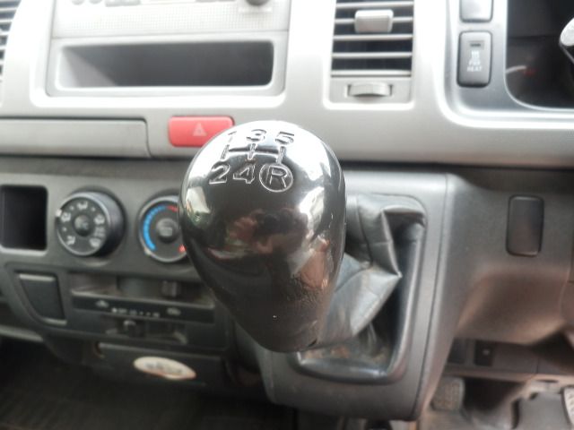 TOYOTA HIACE van 4WD 2013