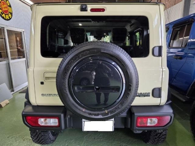 SUZUKI JIMNY NOMADE 2025