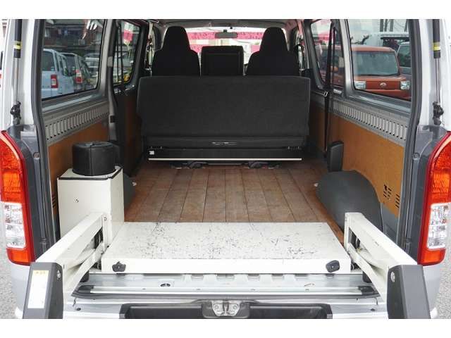 TOYOTA HIACE van 2WD 2017