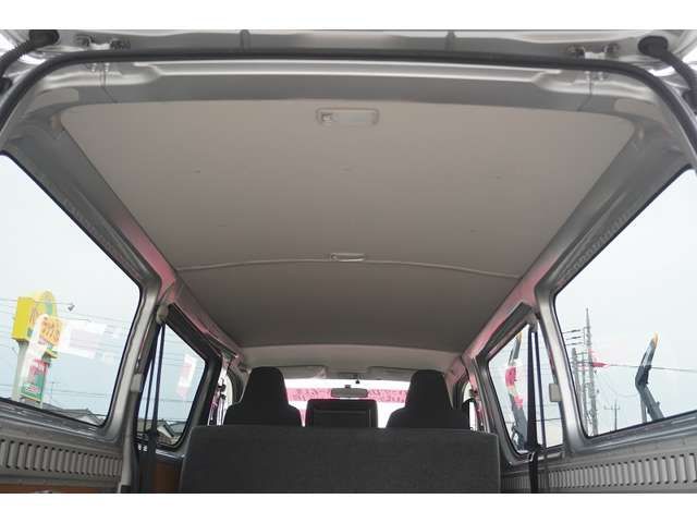 TOYOTA HIACE van 2WD 2017