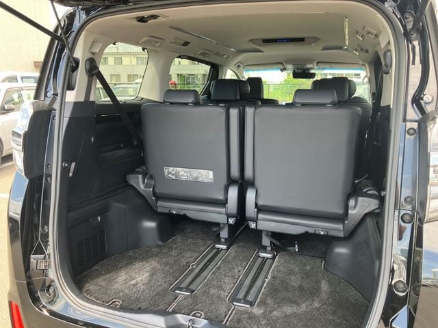 TOYOTA VELLFIRE 4WD 2018