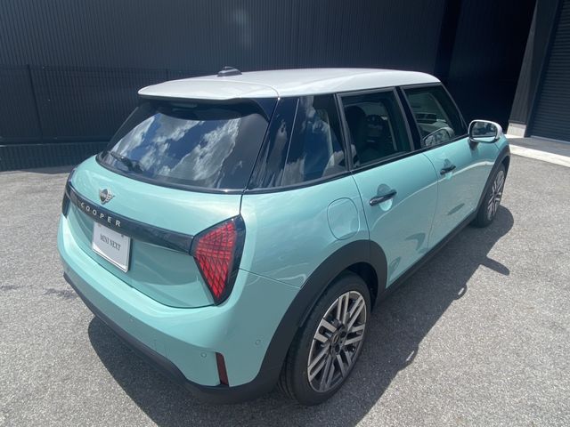 BMW MINI COOPER 5DOOR 2025