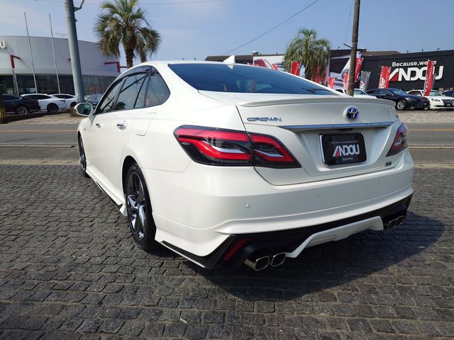 TOYOTA CROWN sedan hybrid 2019