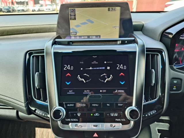 TOYOTA CROWN sedan hybrid 2019