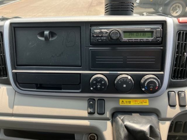 MITSUBISHI CANTER 2021