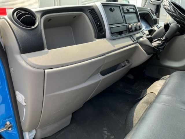 MITSUBISHI CANTER 2021