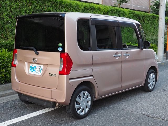 DAIHATSU TANTO 2017