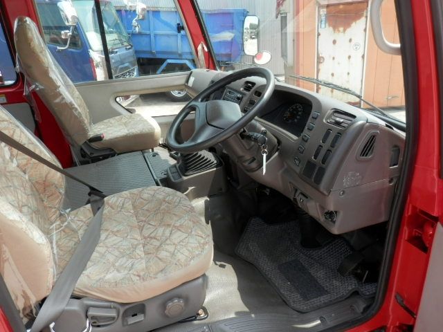 MITSUBISHI ROSA 4WD 2006
