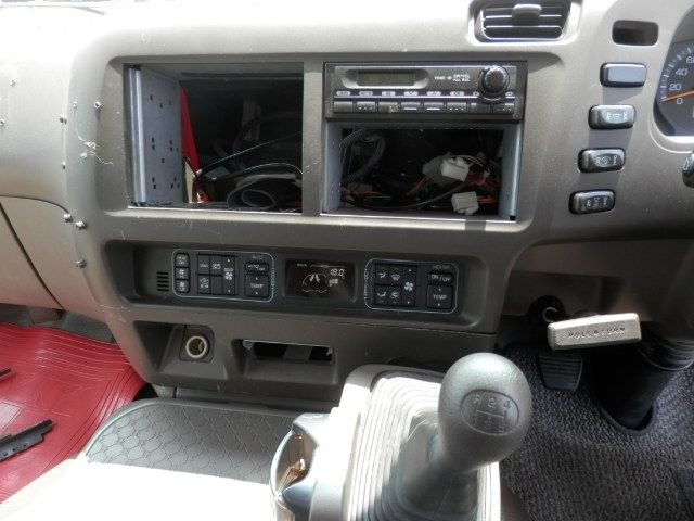 MITSUBISHI ROSA 4WD 2006