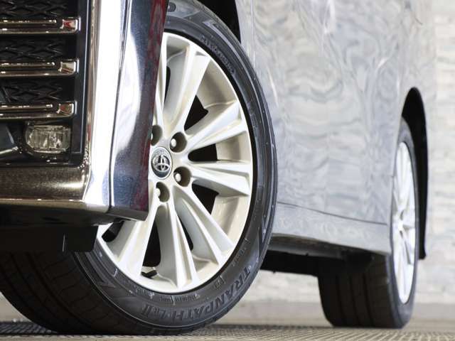 TOYOTA VELLFIRE 2018