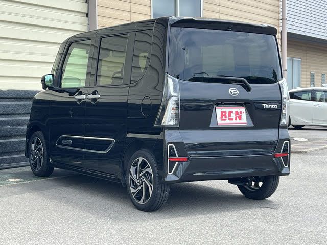 DAIHATSU TANTO CUSTOM 2021