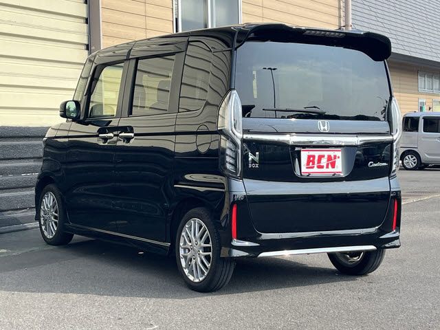 HONDA N BOX CUSTOM 2023