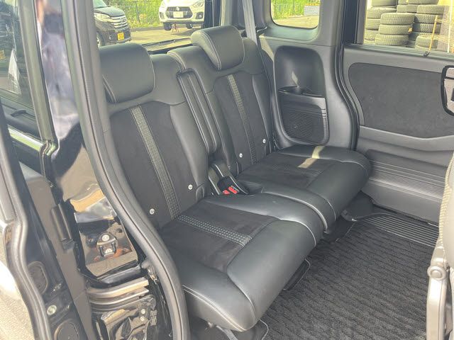 HONDA N BOX CUSTOM 2023