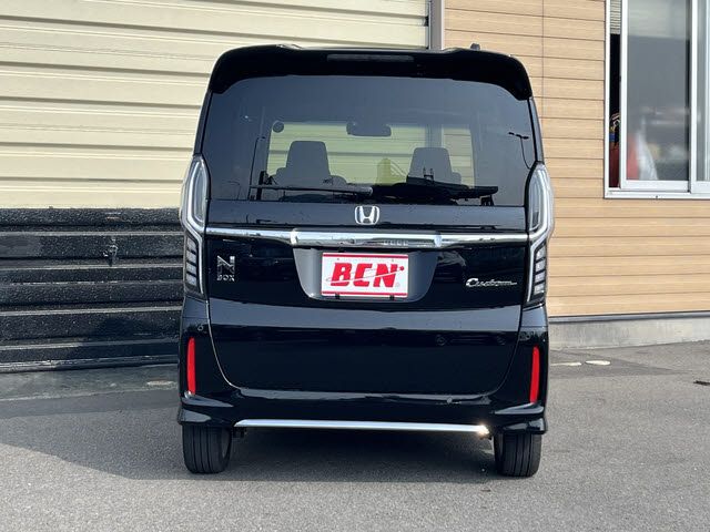 HONDA N BOX CUSTOM 2023
