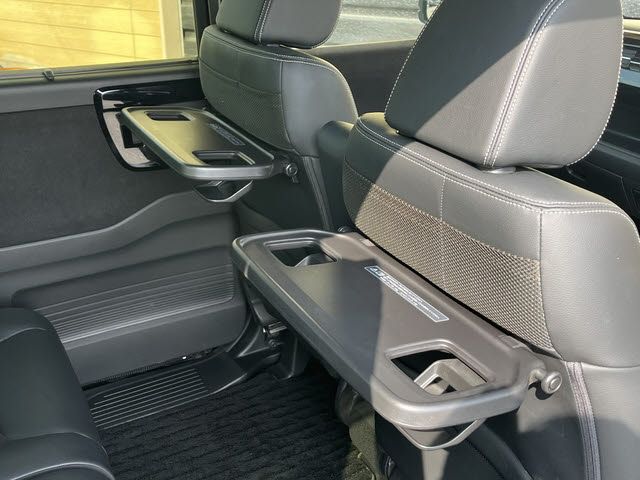 HONDA N BOX CUSTOM 2023