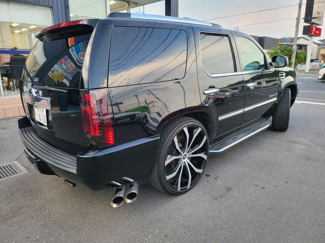 CADILLAC CADILLAC ESCALADE 2010